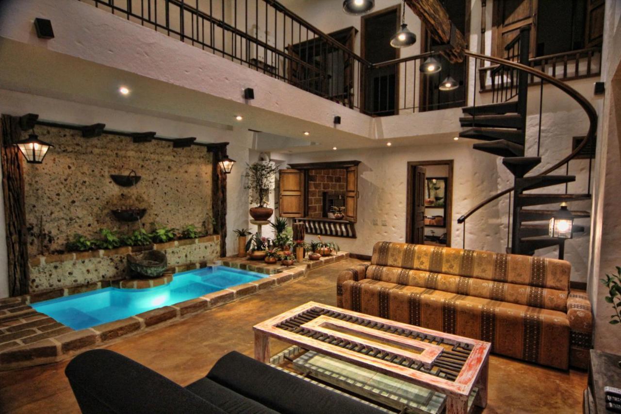 Aparthotel Casa Del Reloj à Medellín Extérieur photo