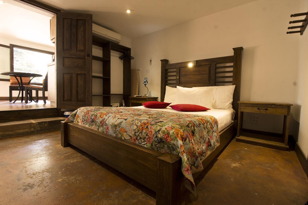 Aparthotel Casa Del Reloj à Medellín Extérieur photo