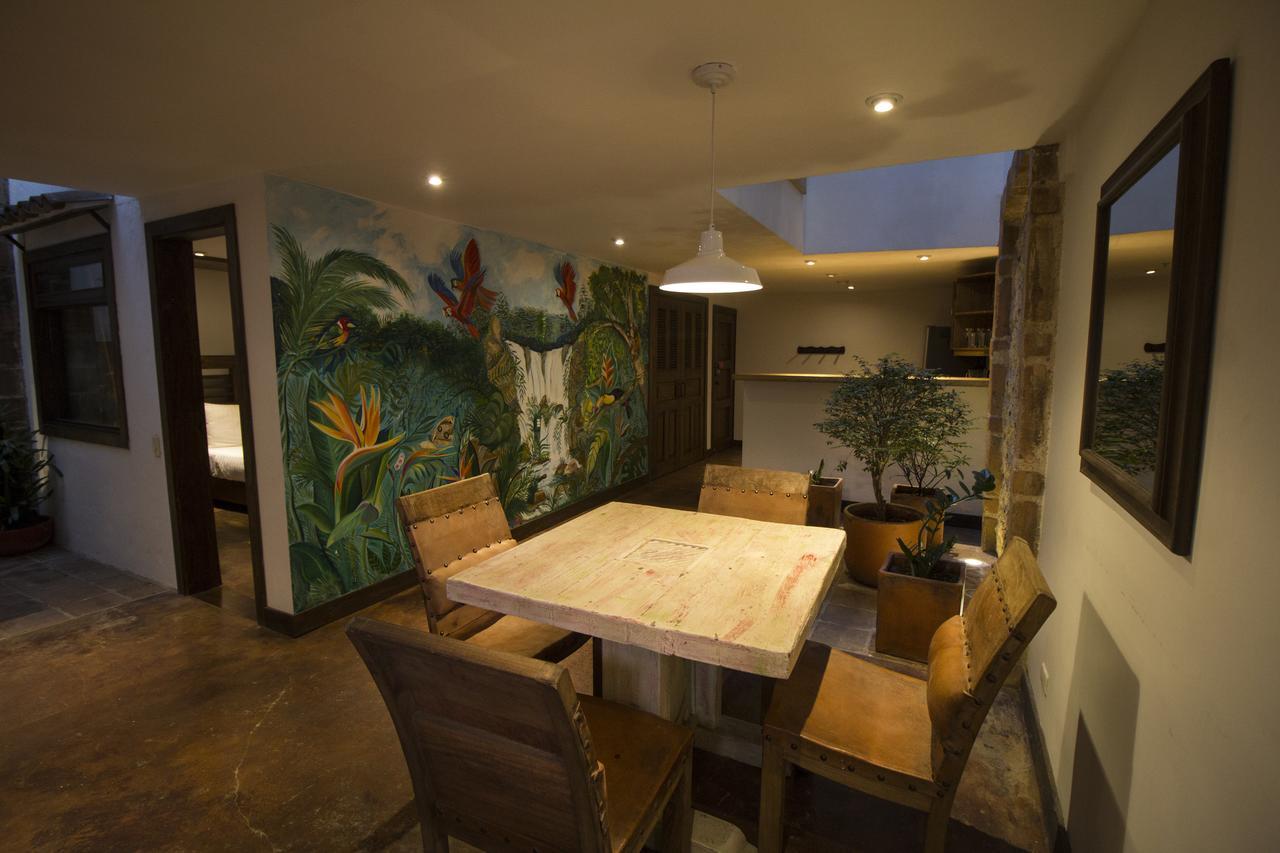 Aparthotel Casa Del Reloj à Medellín Extérieur photo
