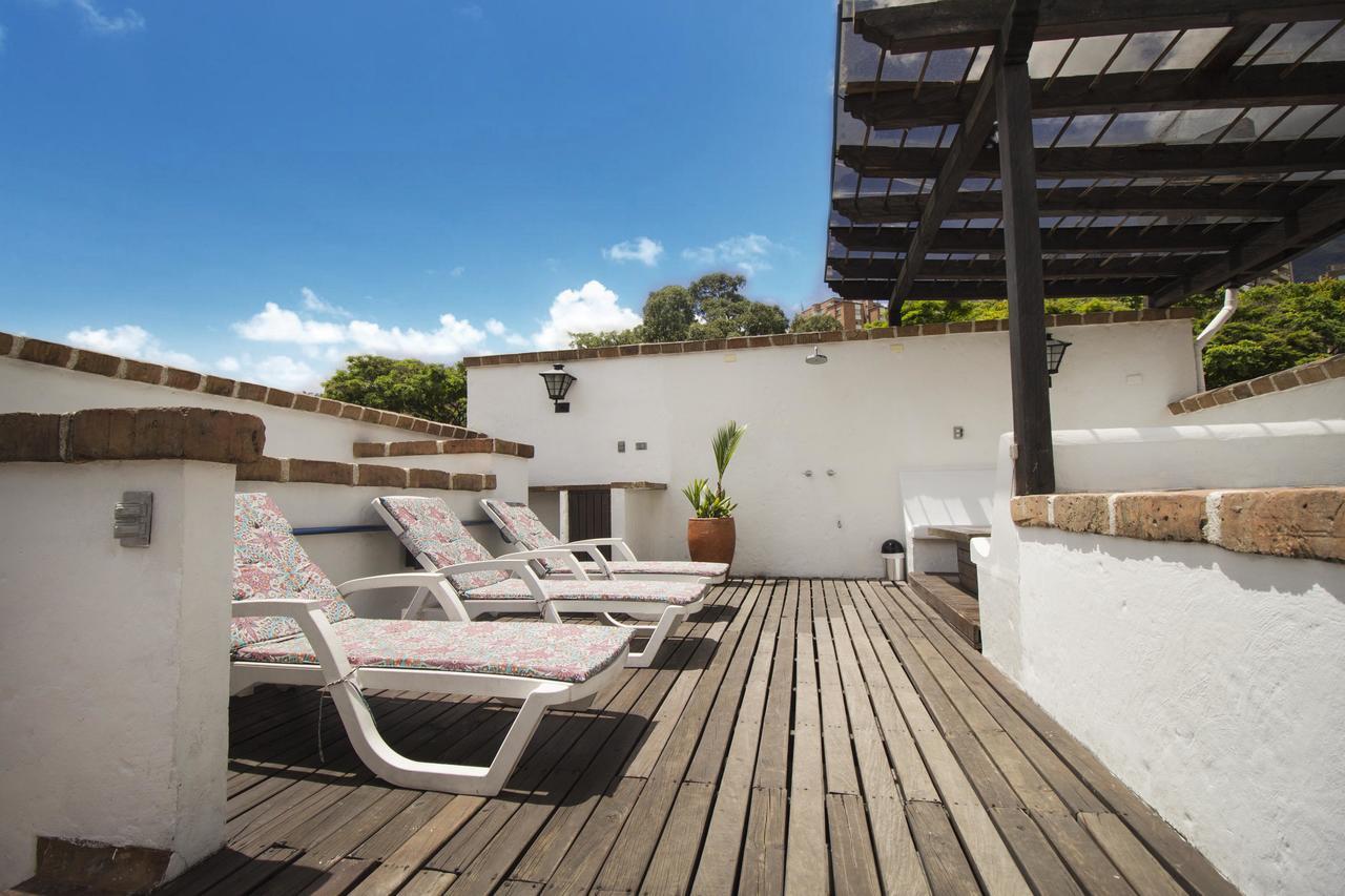 Aparthotel Casa Del Reloj à Medellín Extérieur photo